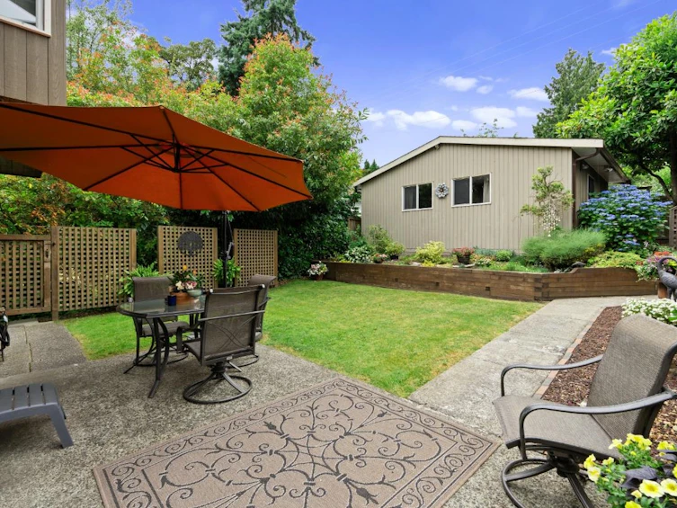 407 Queens Avenue, New Westminster, BC, V3L 1K2 - 33