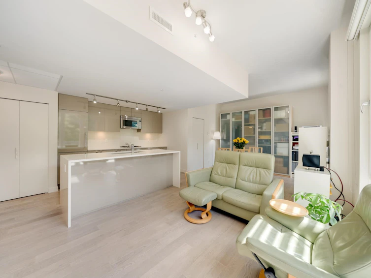 304-4488 Cambie Street, Vancouver, BC, V5Y 0M2 - 18