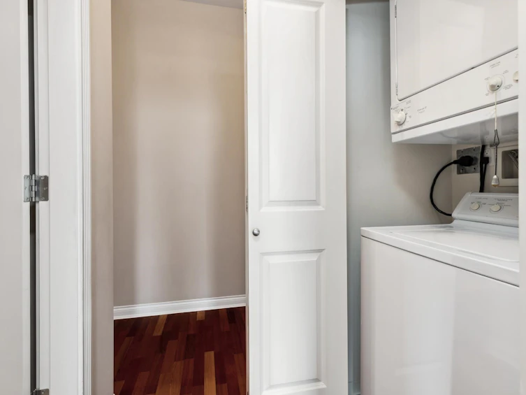 1603-160 E 13th Street, North Vancouver, BC, V7L 2L5 - 33