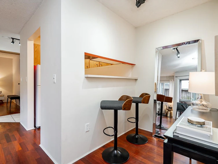 204-2239 W 1st Avenue, Vancouver, BC, V6K 1E9 - 8