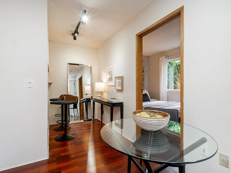 204-2239 W 1st Avenue, Vancouver, BC, V6K 1E9 - 7