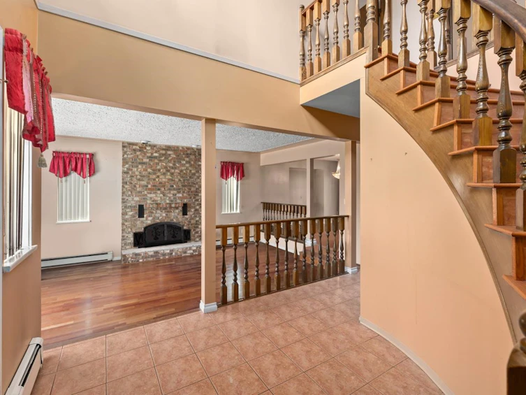 959 Dansey Avenue, Coquitlam, BC, V3K 3G8 - 4