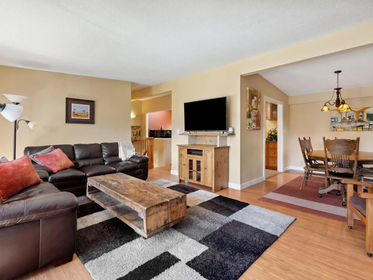 2591 Belloc Street, North Vancouver, BC, V7H 1H9 - 4