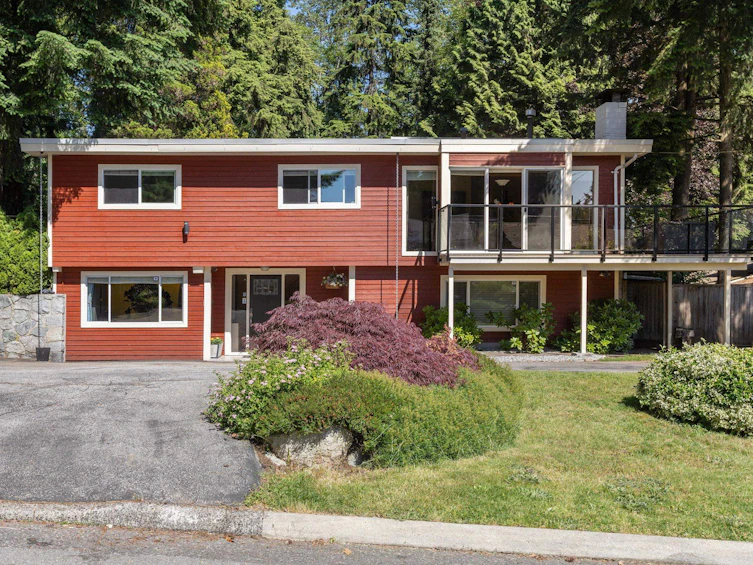 2591 Belloc Street, North Vancouver, BC, V7H 1H9 - 2