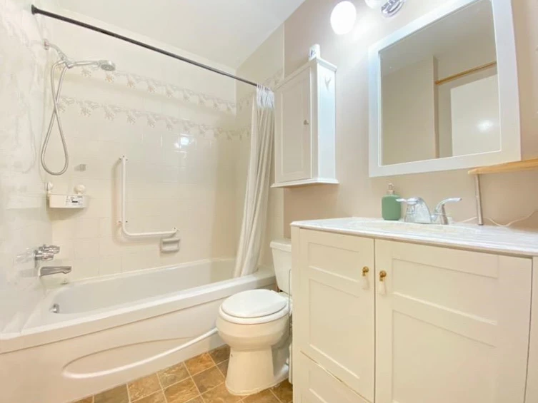 220-7571 Moffatt Road, Richmond, BC, V6Y 3N1 - 12