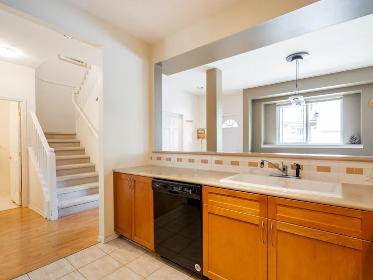 34-1506 Eagle Mountain Drive, Coquitlam, BC, V3E 3J4 - 12