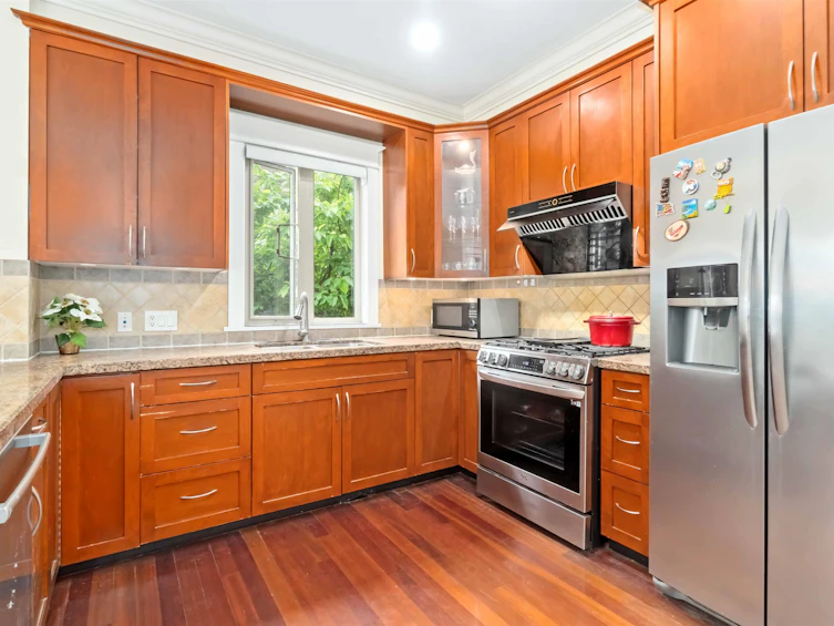 2506 W 8th Avenue, Vancouver, BC, V6K 2B4 - 9