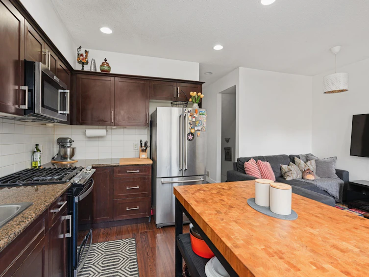 82-19551 66 Avenue, Surrey, BC, V4N 0Z5 - 9