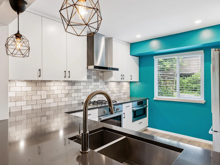 18-1140 Eagleridge Drive, Coquitlam, BC, V3E 1C2 - 6