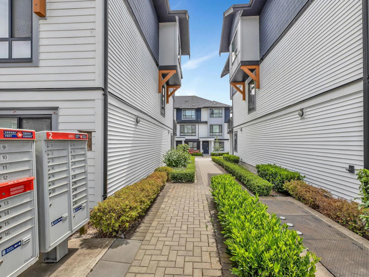 9-19704 55a Avenue, Langley, BC, V3A 0L2 - 31