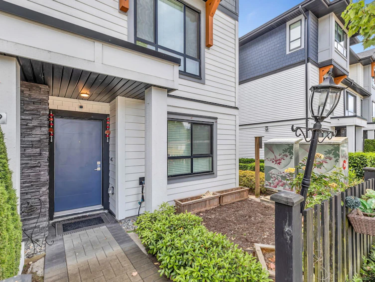 9-19704 55a Avenue, Langley, BC, V3A 0L2 - 3