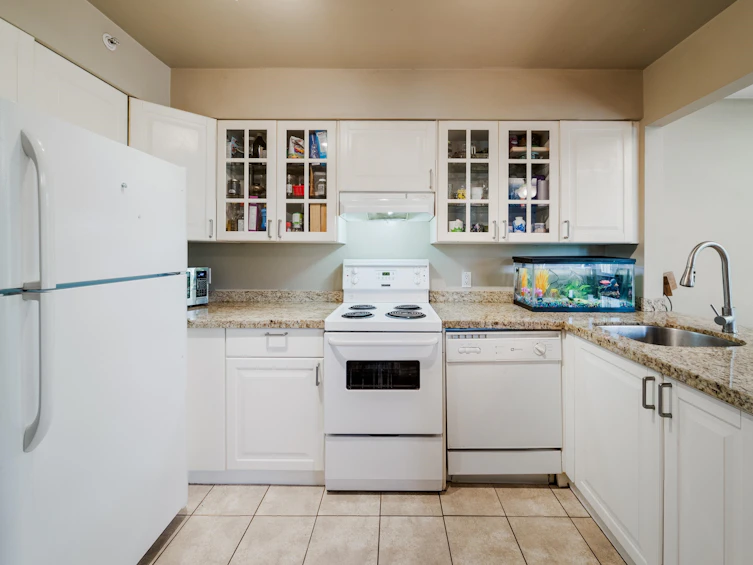 303-633 W 16th Avenue, Vancouver, BC, V5Z 1S5 - 10