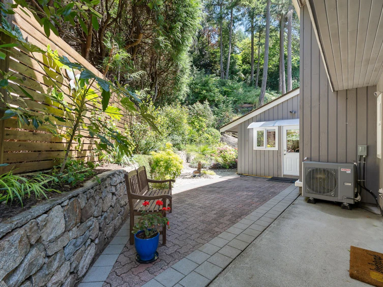 4425 Keith Road, West Vancouver, BC, V7W 2M3 - 35