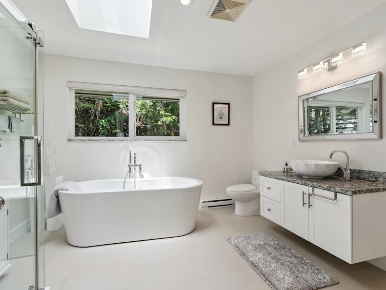 4425 Keith Road, West Vancouver, BC, V7W 2M3 - 17