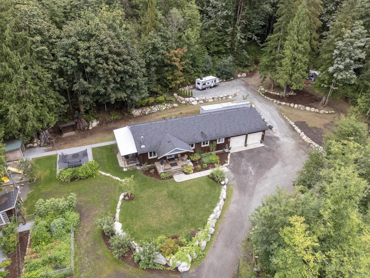 36478 Cascade Ridge Drive, Mission, BC, V2V 7G9 - 2