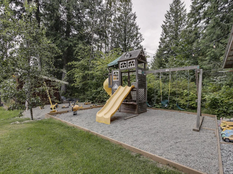 36478 Cascade Ridge Drive, Mission, BC, V2V 7G9 - 37