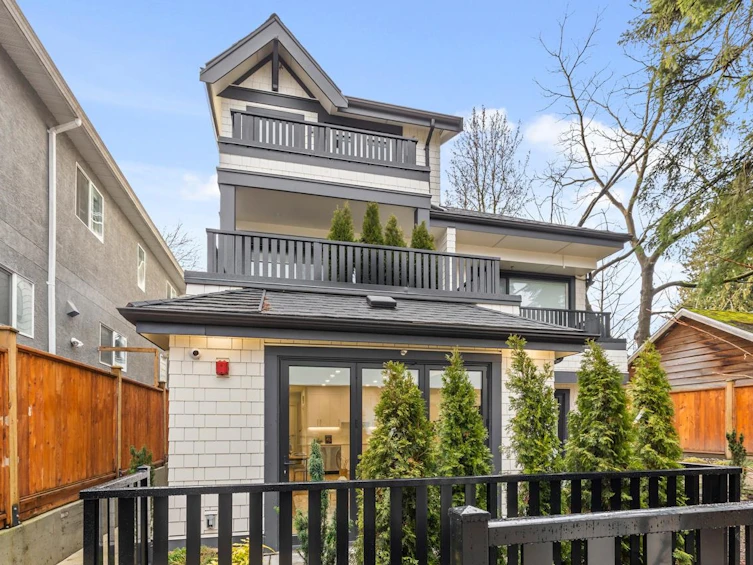1125 E 15th Avenue, Vancouver, BC, V5T 2S7 - 28