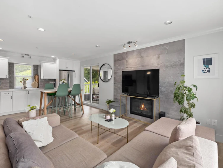 1089 E King Edward Avenue, Vancouver, BC, V5V 2E8 - 3