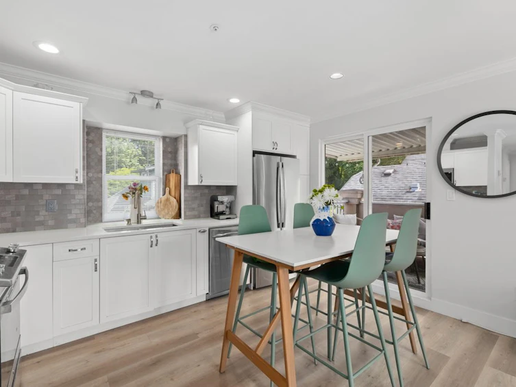 1089 E King Edward Avenue, Vancouver, BC, V5V 2E8 - 8