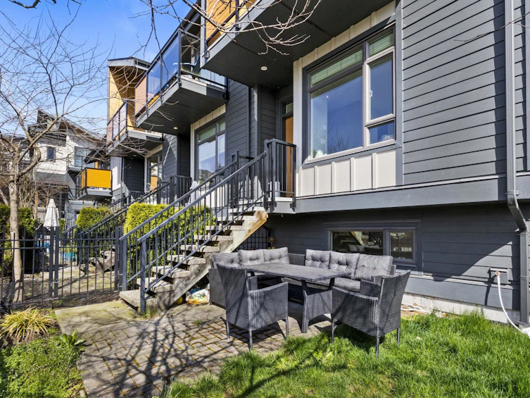 101-3525 Chandler Street, Coquitlam, BC, V3E 0L9 - 33