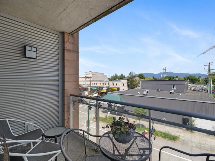 301-2630 Arbutus Street, Vancouver, BC, V6J 5L8 - 11