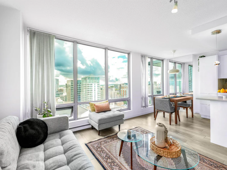 3304-1200 W Georgia Street, Vancouver, BC, V6E 4R2