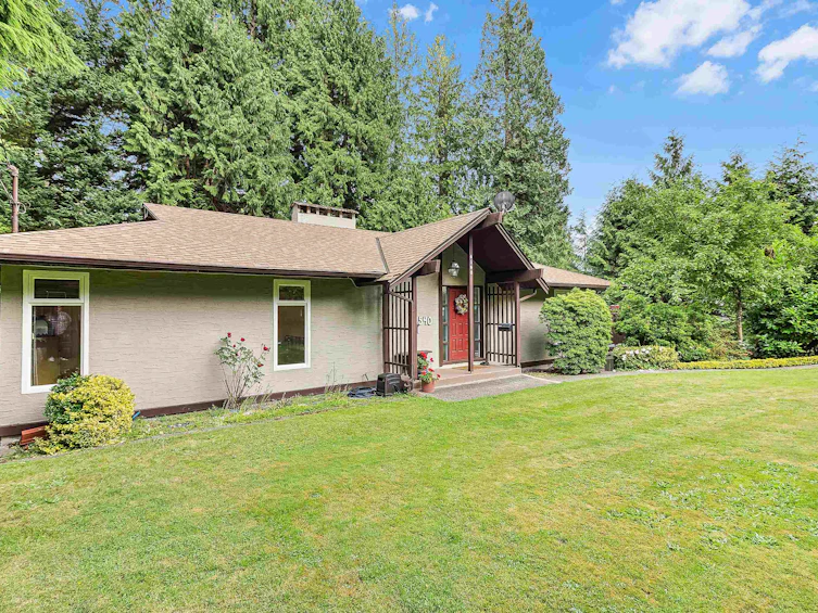 4540 Mountain Highway, North Vancouver, BC, V7K 2K6 - 2