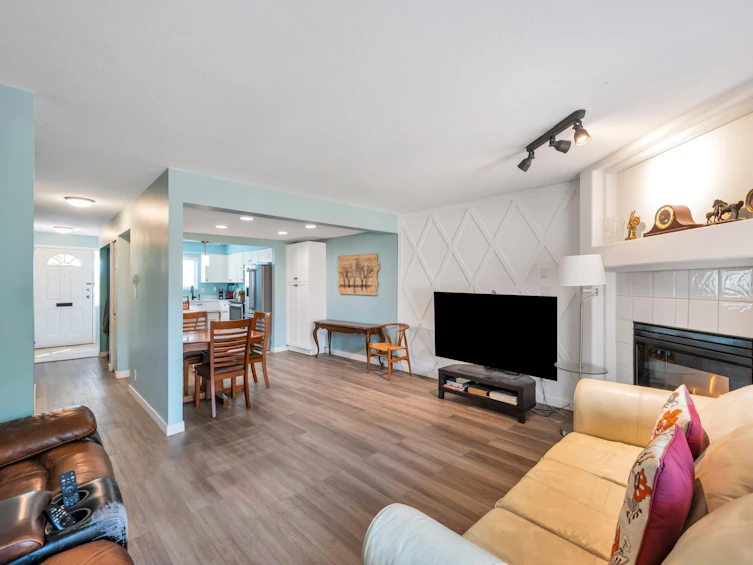 22711 Gilley Avenue, Maple Ridge, BC, V2X 2G1 - 9