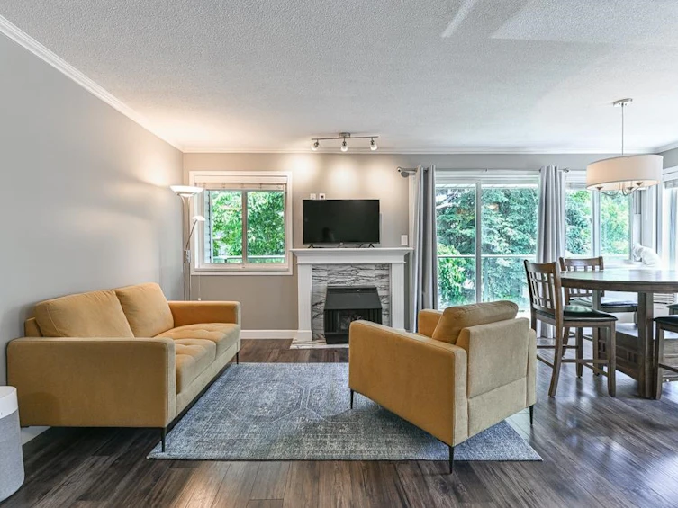 211-33688 King Road, Abbotsford, BC, V2S 7P9