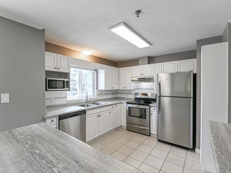 211-33688 King Road, Abbotsford, BC, V2S 7P9 - 14