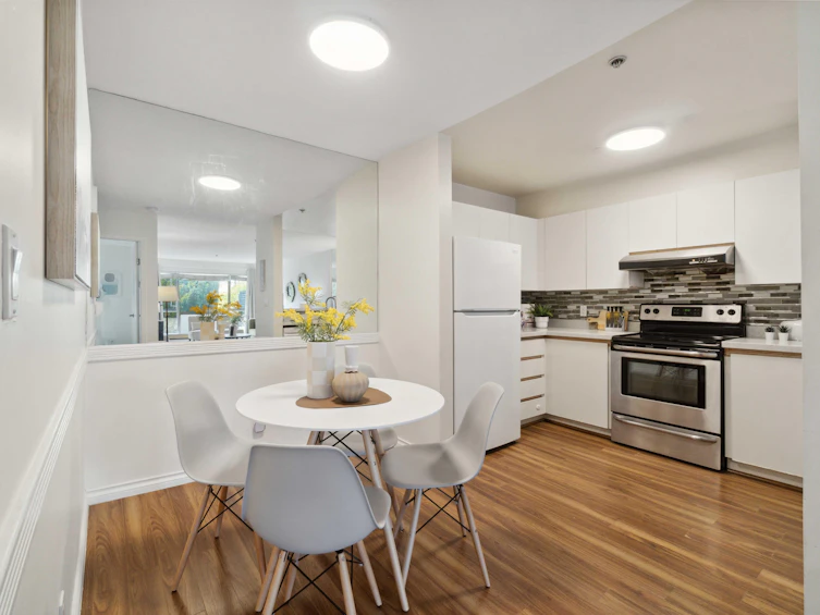 117-7800 St. Albans Road, Richmond, BC, V6Y 3Y5 - 10