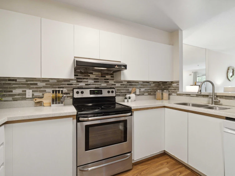 117-7800 St. Albans Road, Richmond, BC, V6Y 3Y5 - 12