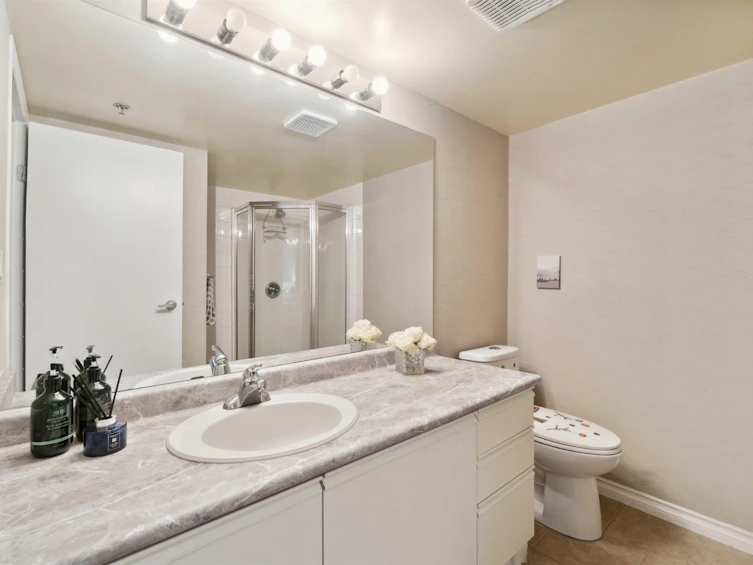 117-7800 St. Albans Road, Richmond, BC, V6Y 3Y5 - 16
