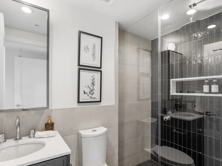 577 W 26th Avenue, Vancouver, BC, V5Z 2E4 - 27