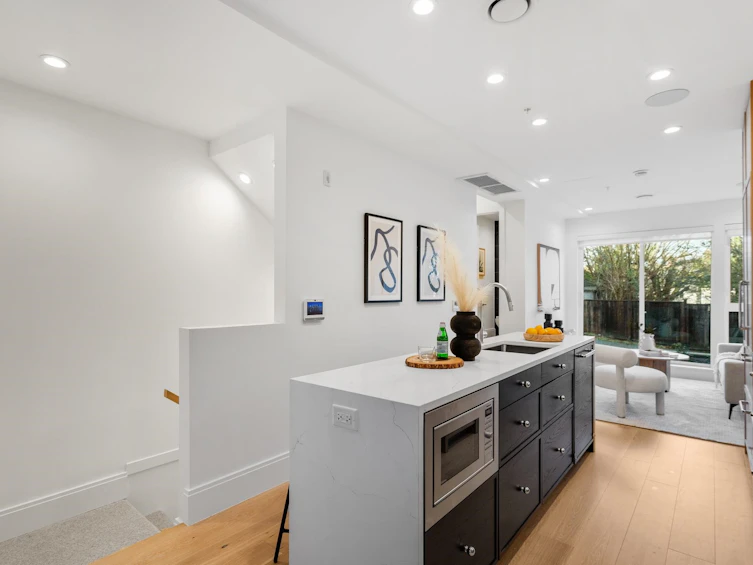 577 W 26th Avenue, Vancouver, BC, V5Z 2E4 - 8