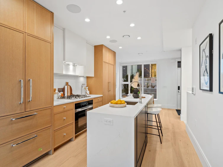 577 W 26th Avenue, Vancouver, BC, V5Z 2E4 - 5