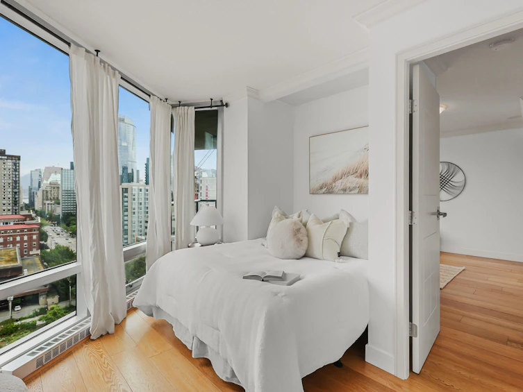 1701-1003 Burnaby Street, Vancouver, BC, V6E 4R7 - 7
