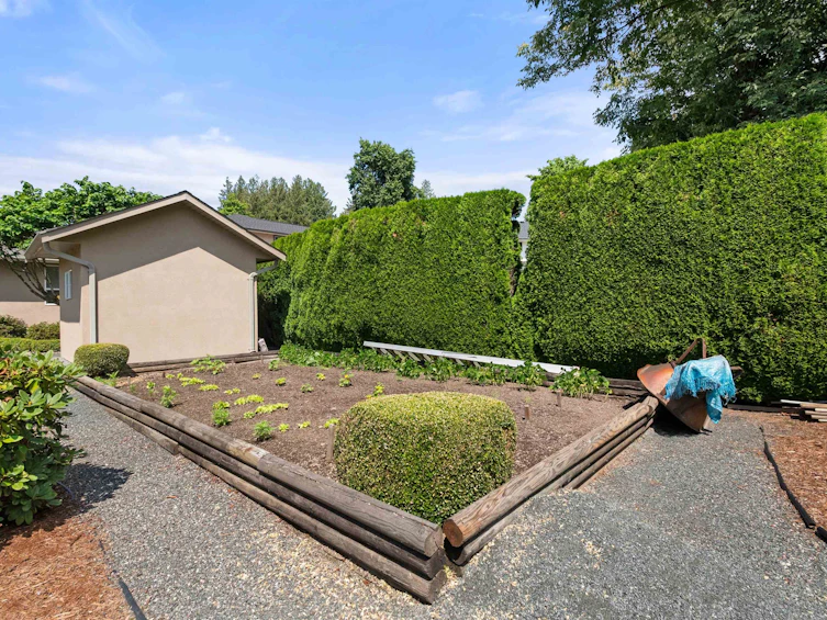 10383 Royalwood Boulevard, Chilliwack, BC, V0X 1X1 - 10