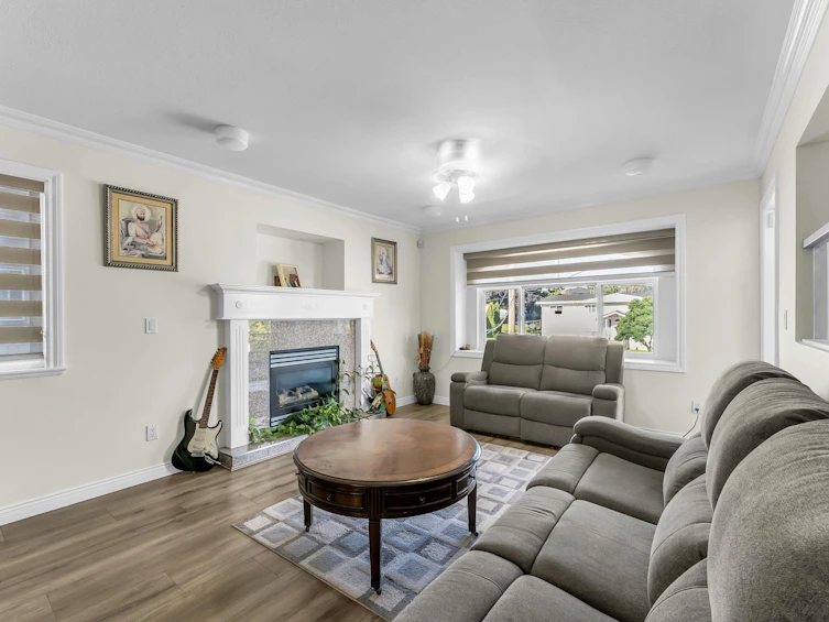 8036 133a Street, Surrey, BC, V3W 4R5 - 10