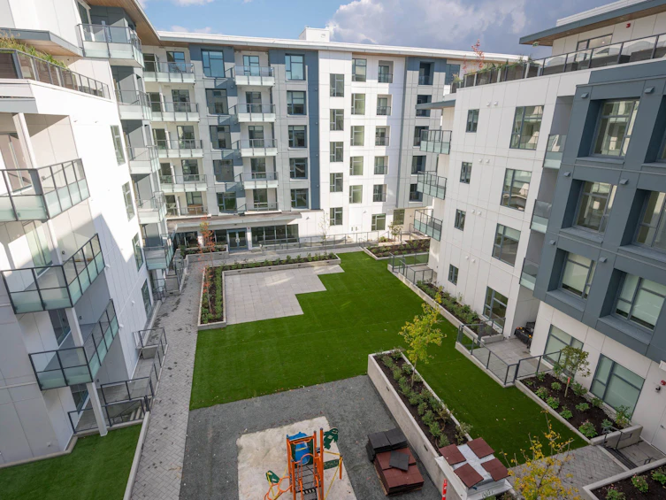 E512-10829 140 Street, Surrey, BC, V3R 0H4 - 4