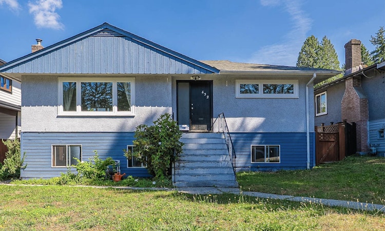 432 W 25th Street