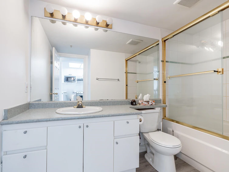 1704-10899 University Drive, Surrey, BC, V3T 5V2 - 15