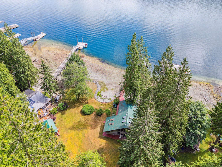 12&13 Coldwell Beach, North Vancouver, BC - 39