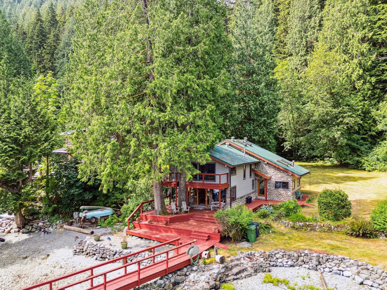 12&13 Coldwell Beach, North Vancouver, BC - 3