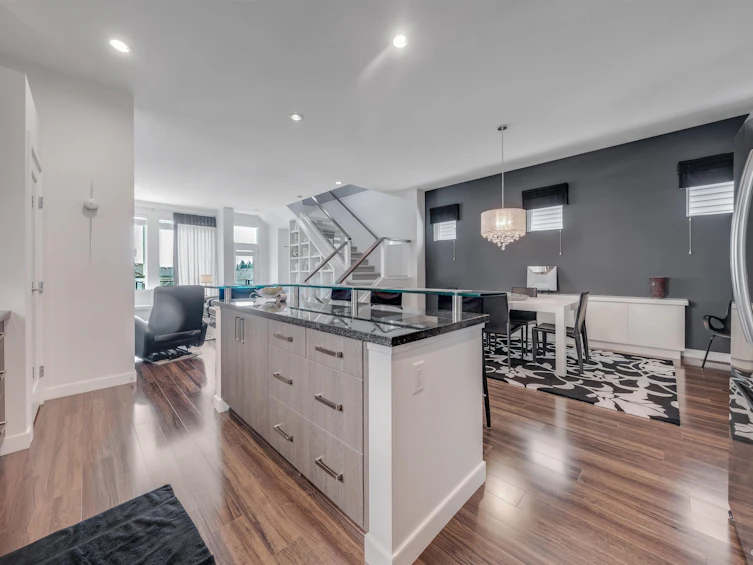 3370 Highland Drive, Coquitlam, BC, V3E 0B3 - 5