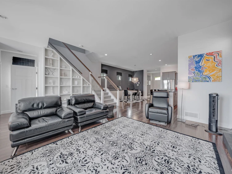 3370 Highland Drive, Coquitlam, BC, V3E 0B3 - 11