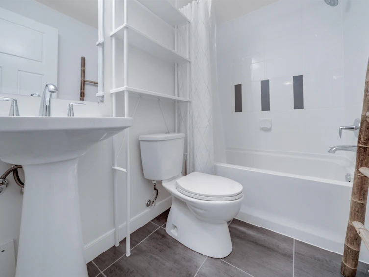 3370 Highland Drive, Coquitlam, BC, V3E 0B3 - 32