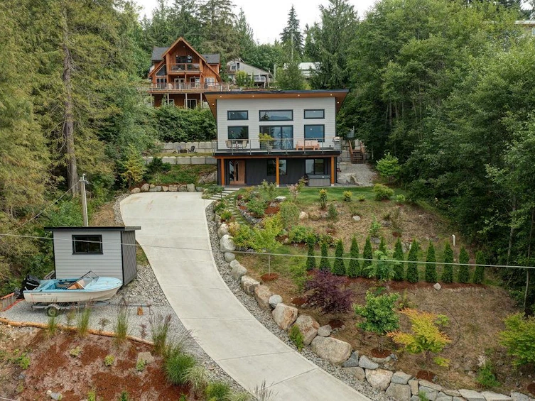 5933 Sandy Hook Road, Sechelt, BC, V7Z 0P4 - 4