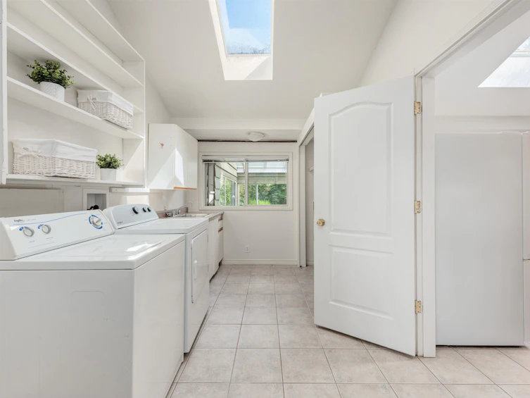 668 Westhyde Place, North Vancouver, BC, V7N 2Y4 - 28
