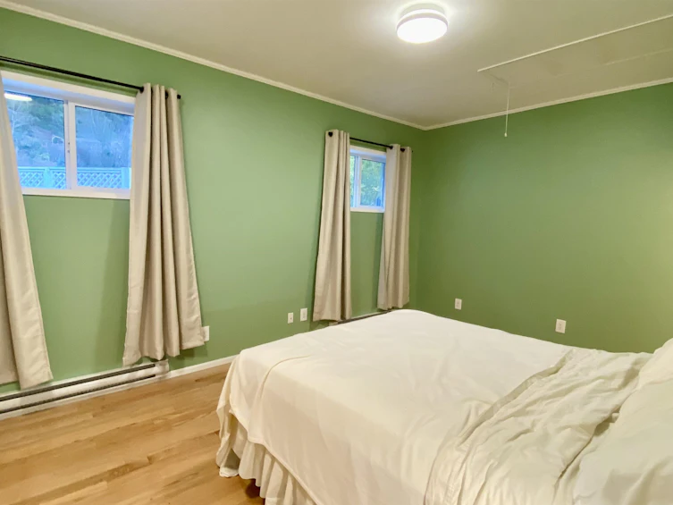 1325 Mackinnon Road, Pender Island, BC, V0N 2M1 - 21